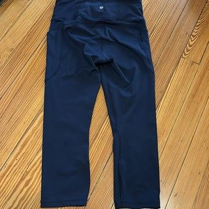 Athleta ultimate stash capri